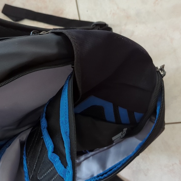 EUC early 2000s Adidas backpack - Picture 7 of 7